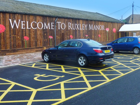 Ruxley manor