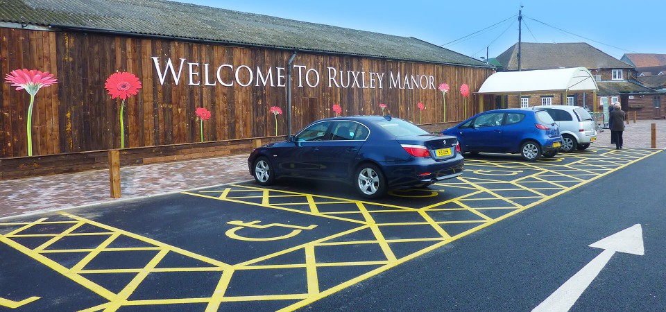 Ruxley manor